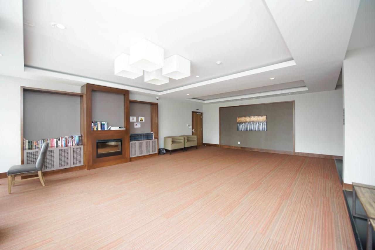 Planurstay- Mississauga Downtown Square One Shopping Centre Εξωτερικό φωτογραφία